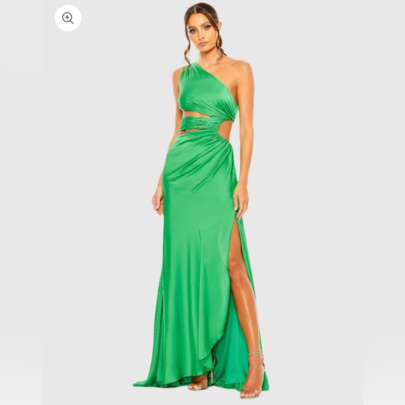 MAC DUGGAL
Green Cut Out One Shoulder Satin Gown size 6 NWT - Picture 1 of 13
